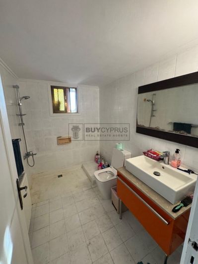 Image No.18-3 Bed Villa for sale