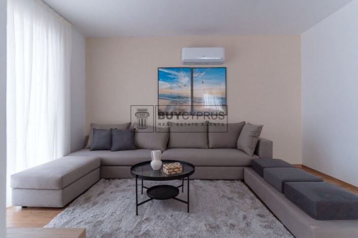 Image No.2-3 Bed Villa for sale