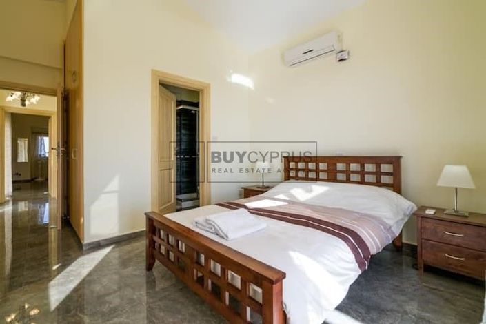 Image No.14-4 Bed Villa for sale