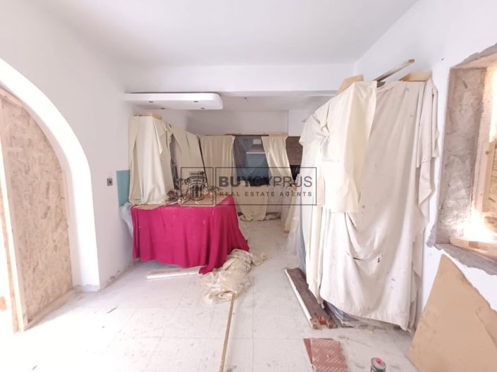 Image No.9-2 Bed Villa for sale