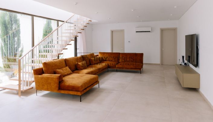 Image No.6-4 Bed Villa for sale