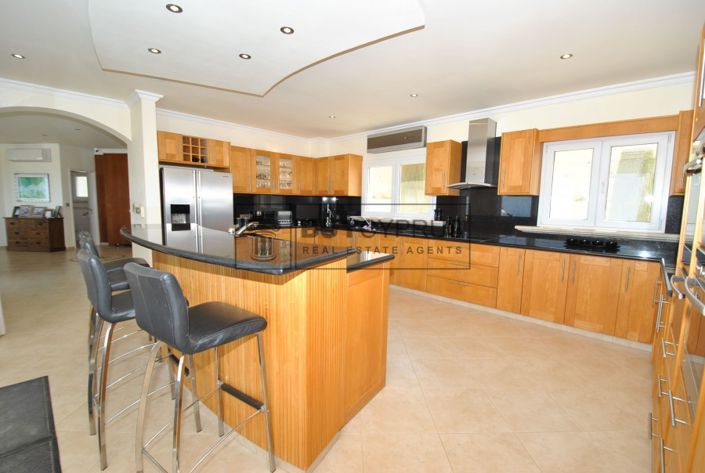 Image No.17-5 Bed Villa for sale