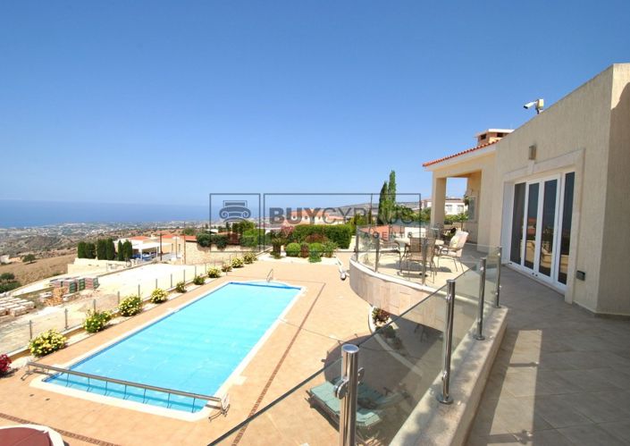 Image No.2-5 Bed Villa for sale