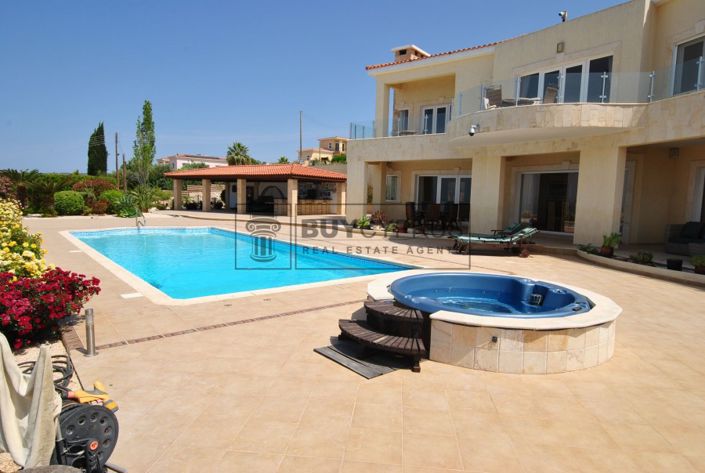 Image No.28-5 Bed Villa for sale