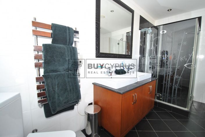 Image No.41-5 Bed Villa for sale