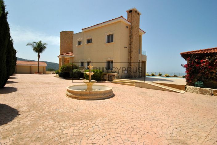 Image No.62-5 Bed Villa for sale