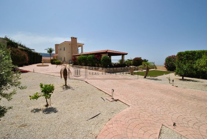 Image No.65-5 Bed Villa for sale