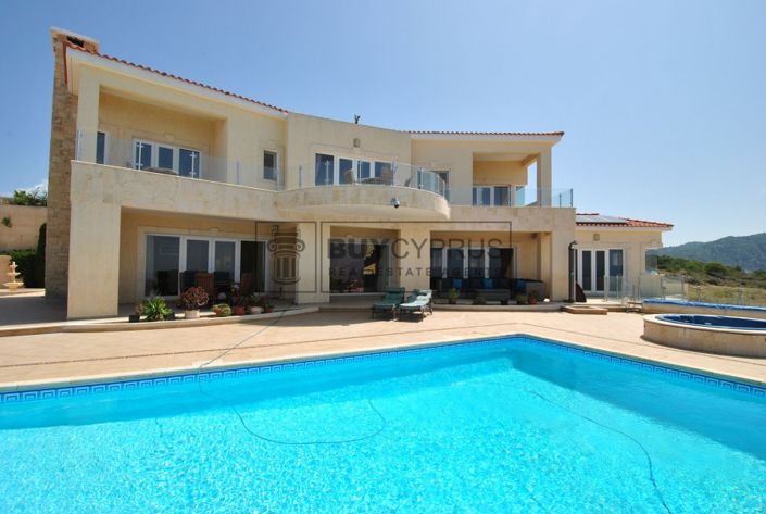 Image No.70-5 Bed Villa for sale