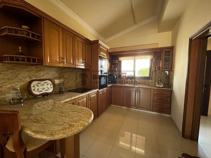 Image No.12-5 Bed Villa for sale