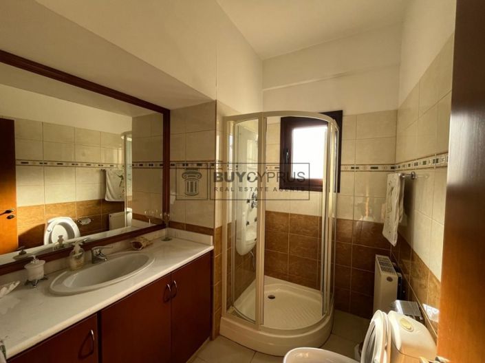 Image No.18-5 Bed Villa for sale