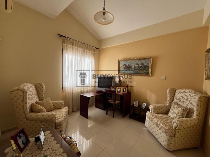 Image No.5-5 Bed Villa for sale