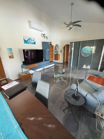 Image No.12-3 Bed Villa for sale