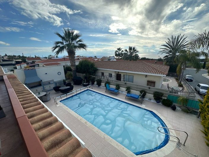 Image No.4-3 Bed Villa for sale