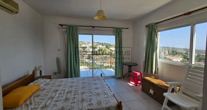 Image No.8-2 Bed Townhouse for sale