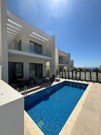 Detached Villa For Sale  in  Tombs of the Kings