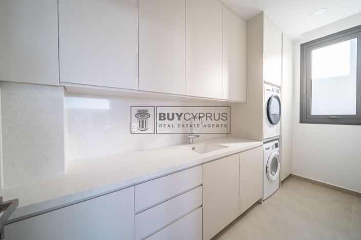 Image No.50-3 Bed Villa for sale