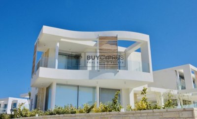 Detached Villa For Sale  in  Coral Bay