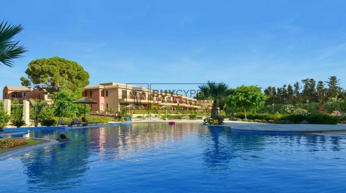 Image No.1-2 Bed Villa for sale