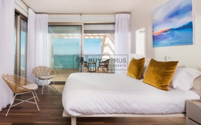 Detached Villa For Sale  in  Chlorakas