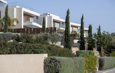 Detached Villa For Sale  in  Chlorakas