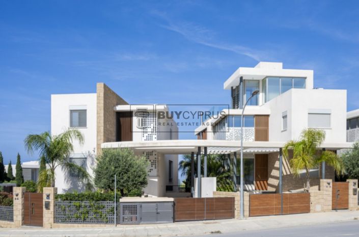 Image No.3-6 Bed Villa for sale