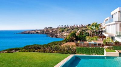 Detached Villa For Sale  in  Chlorakas