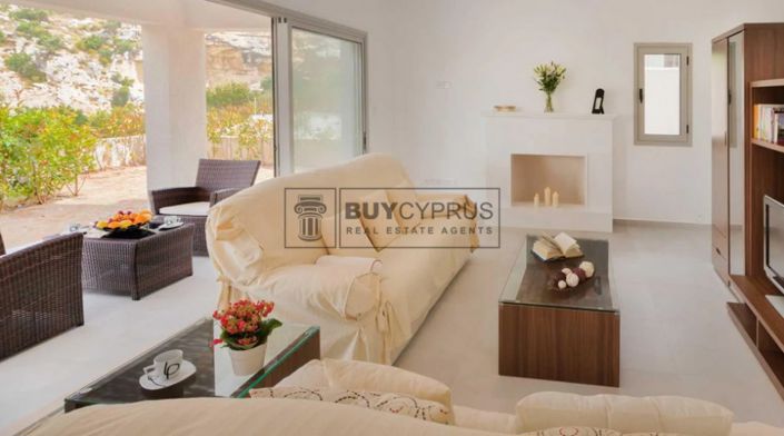 Image No.3-4 Bed Villa for sale