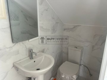 Detached Villa For Sale  in  Emba