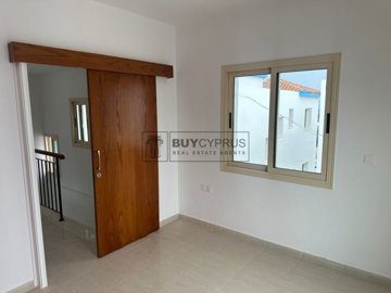 Detached Villa For Sale  in  Emba