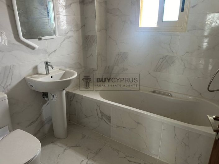 Image No.21-3 Bed Villa for sale