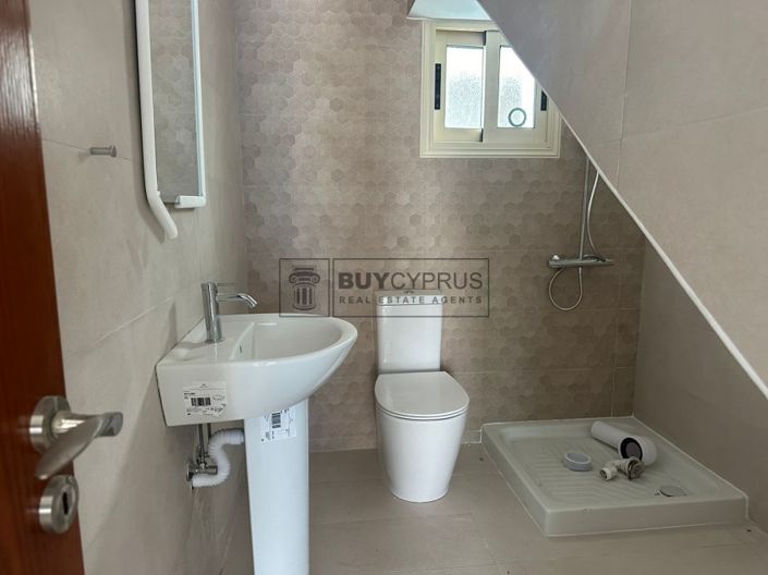 Image No.12-3 Bed Villa for sale