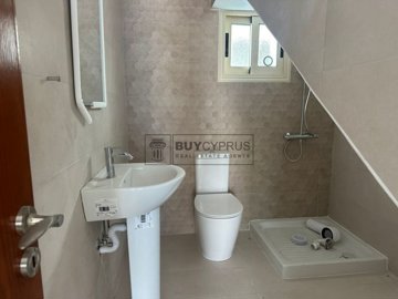 Detached Villa For Sale  in  Emba