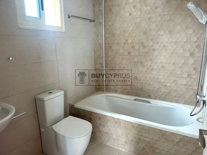 Image No.19-3 Bed Villa for sale