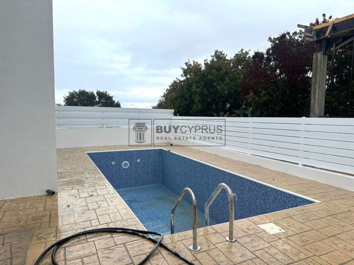 Image No.2-3 Bed Villa for sale