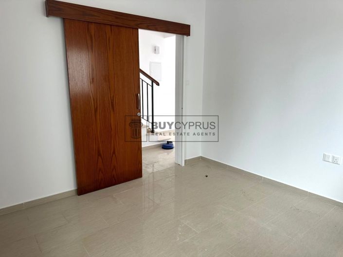 Image No.22-3 Bed Villa for sale