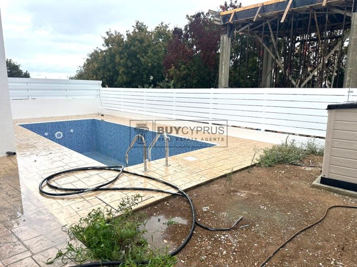 Image No.27-3 Bed Villa for sale