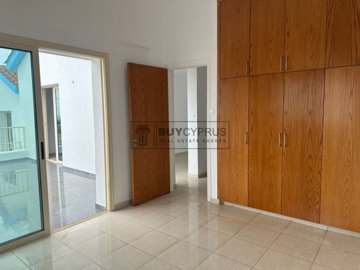 Detached Villa For Sale  in  Emba