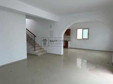 Detached Villa For Sale  in  Emba