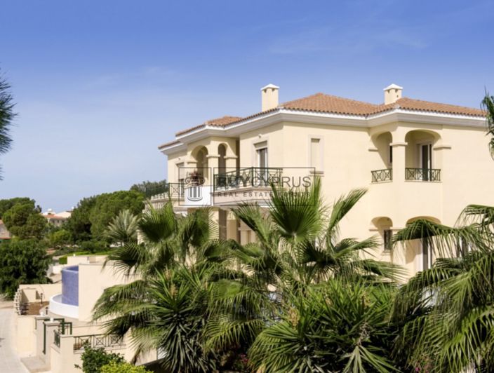 Image No.8-4 Bed Villa for sale