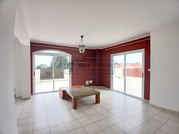 Penthouse For Sale  in  Universal