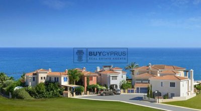 Detached Villa For Sale  in  Latchi