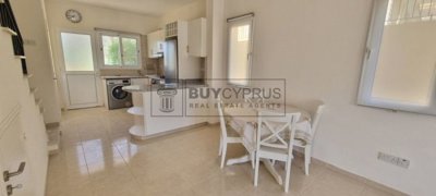 Town House For Sale  in  Universal