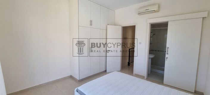 Image No.19-2 Bed Townhouse for sale