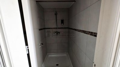 Building For Sale  in  Tombs of the Kings