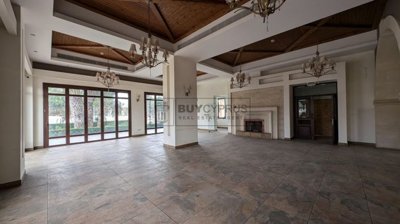 Building For Sale  in  Tombs of the Kings