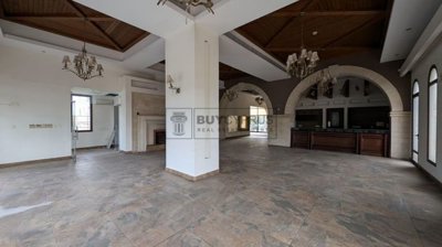 Building For Sale  in  Tombs of the Kings