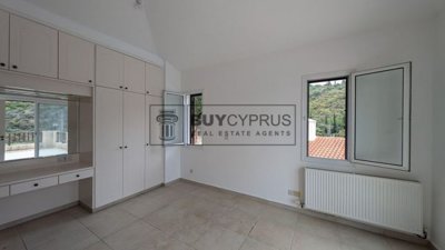 Detached Villa For Sale  in  Kamares - Tala