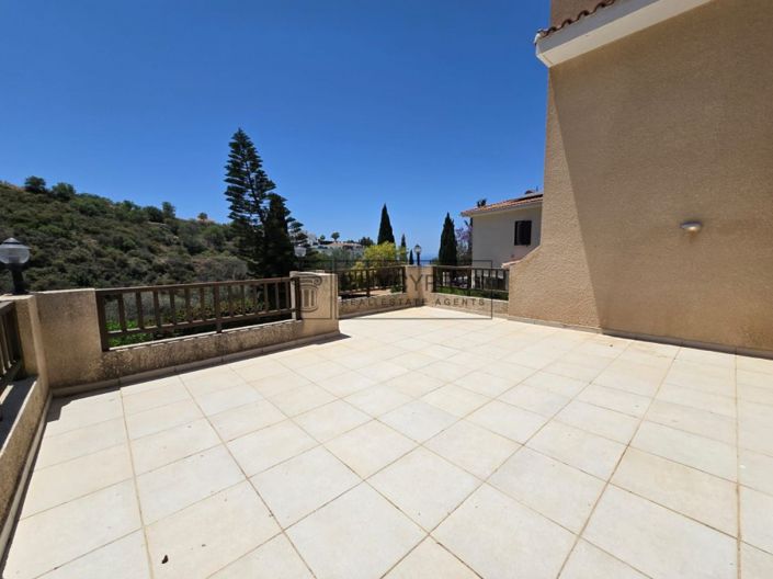 Image No.27-3 Bed Villa for sale