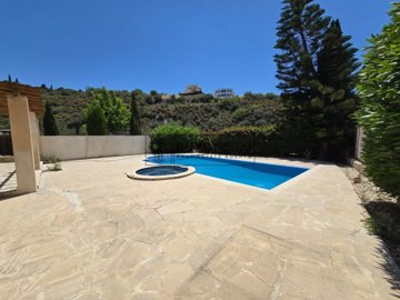 Detached Villa For Sale  in  Kamares - Tala