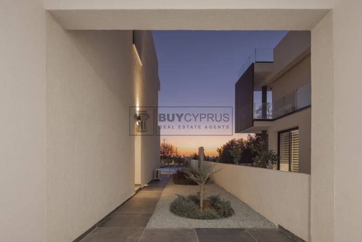 Image No.32-4 Bed Villa for sale